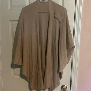 Elegant Tan Women's Sweater